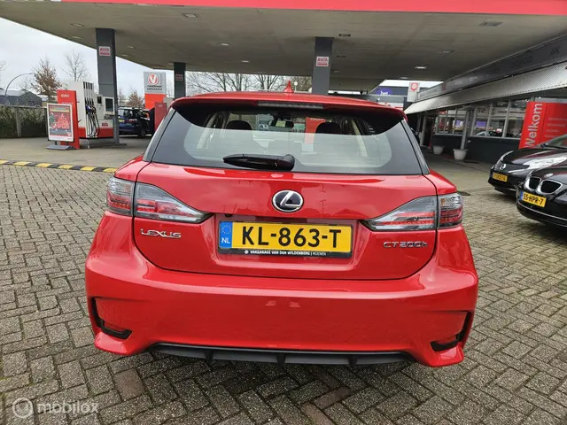 Lexus CT 200h HYBRID 2016 Hybride Benzine 4