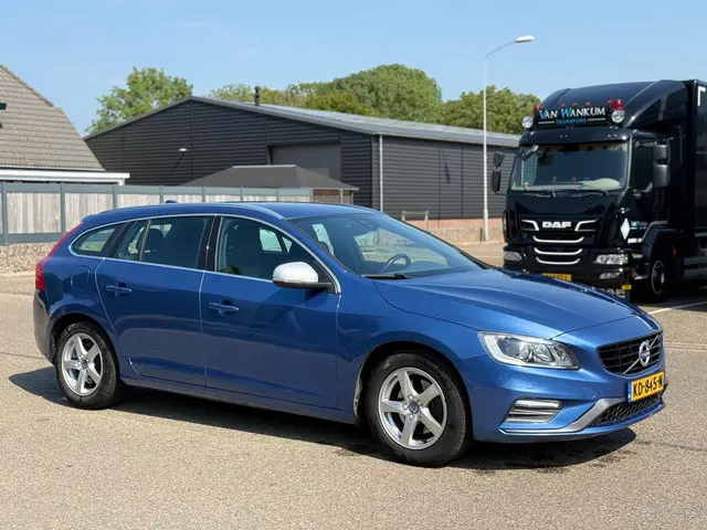 Volvo V60 2.0 D3 Nordic+ 2016 Koppeling Slipt 2016 Diesel 4