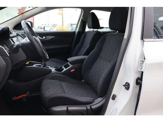 Nissan QASHQAI 1.2 Acenta 2016 Benzine 4