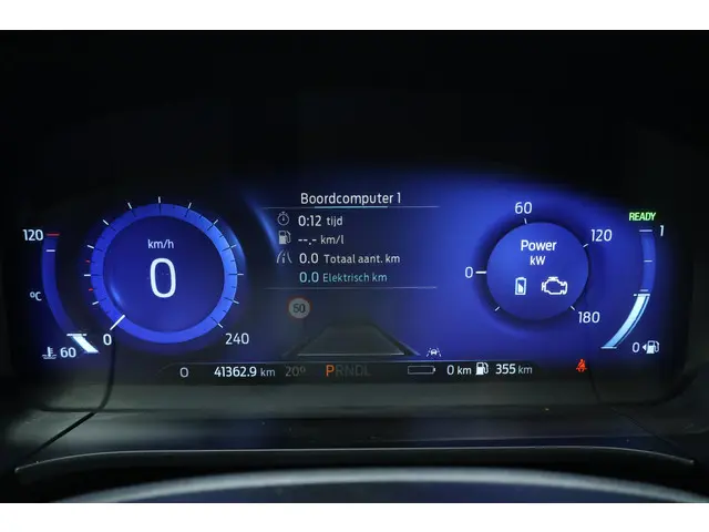 Ford Kuga 2.5 PHEV ST-Line X 2023 Hybride Benzine 17