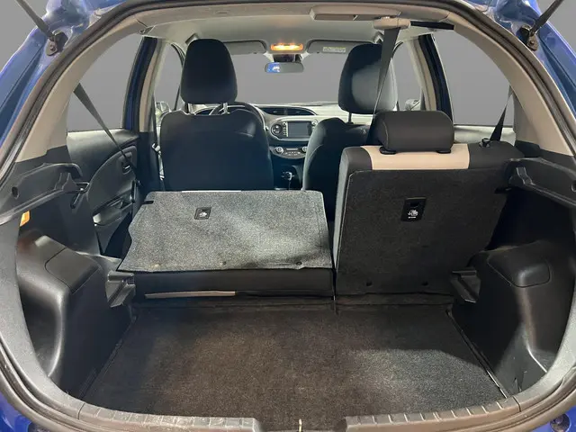 Toyota Yaris 1.5 Hybrid Design 2017 Hybride Benzine 11