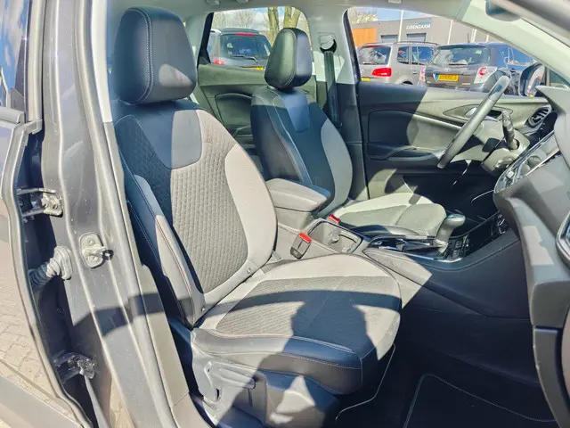 Opel Grandland X 1.2 Turbo Innovation 2020 Benzine 15