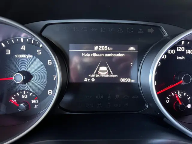 Kia XCeed 1.5 T-GDI DynamicLine 2022 Benzine 12