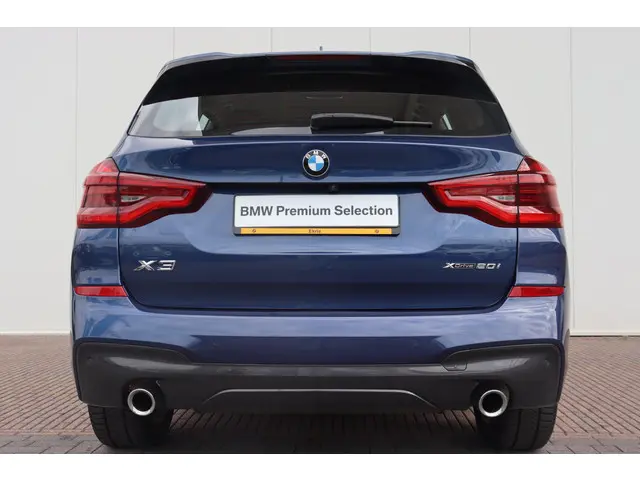BMW X3 xDrive20i High Executive 2019 Benzine 7