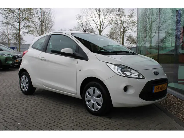 Ford Ka 1.2 Style start/stop 2014 Benzine 6