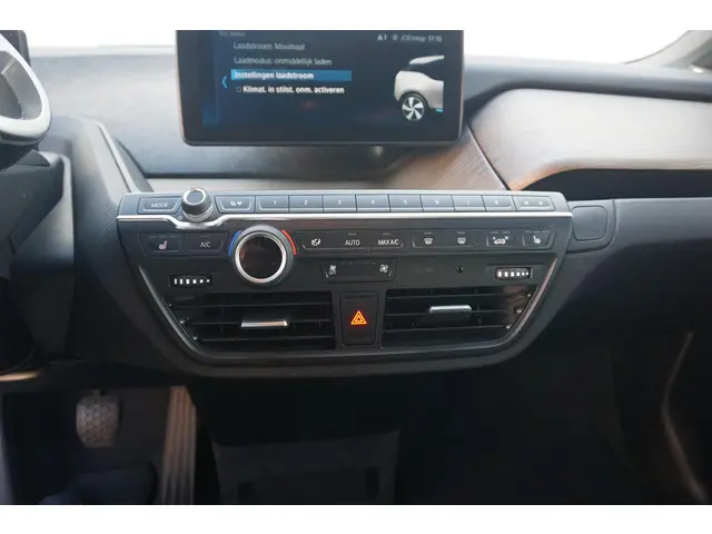 BMW i3 120Ah 2022 Elektrisch 17