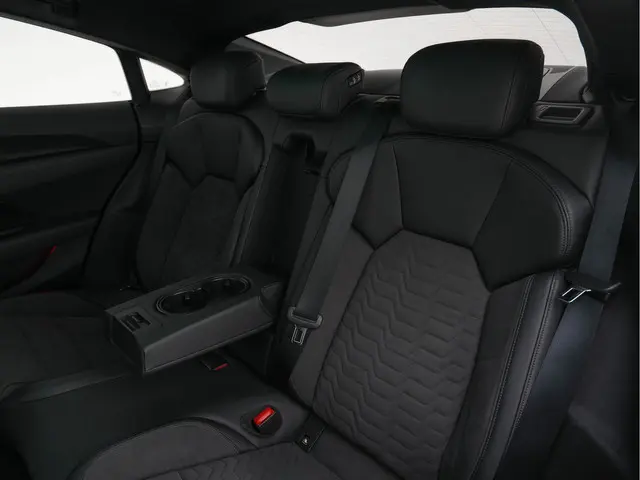 Audi e-tron GT 93 kWh AWD [ 3-Fase ] 2021 Elektrisch 31
