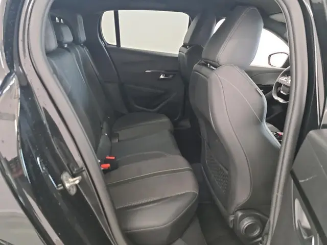 Peugeot 208 1.2 PureTech GT 2022 Benzine 13
