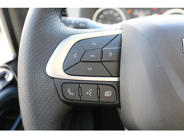 Iveco Daily 35S18 Oprijwagen 2024 Diesel 12