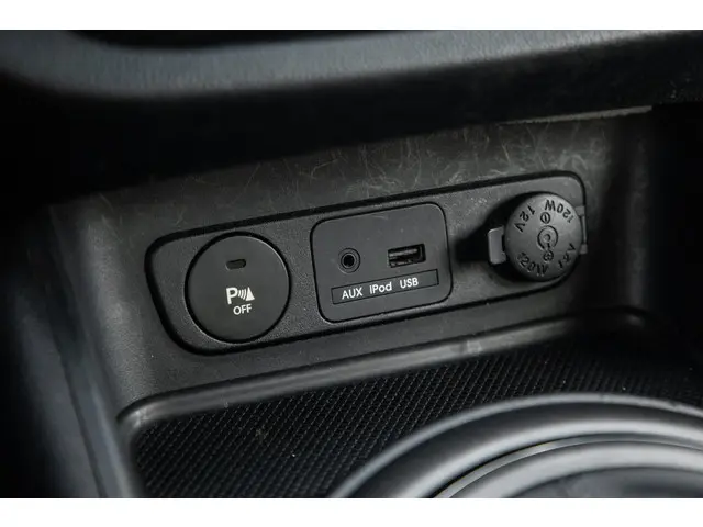 Kia Sportage 1.6 GDI 20th Anniversary 2013 Benzine 33