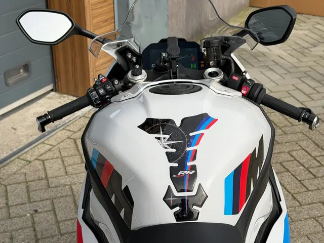 BMW S 1000 RR Sport 2024 Benzine 17
