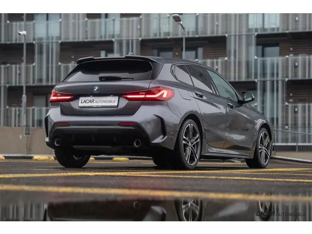 BMW 1 Serie 118d High Executive I M Sport 2021 Diesel 8