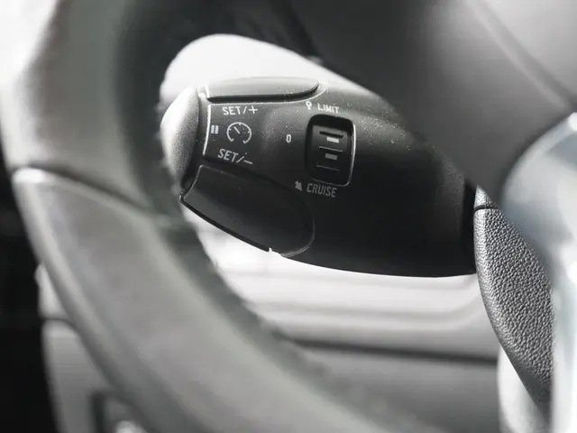 Peugeot 2008 1.2 PureTech Active 2016 Benzine 17