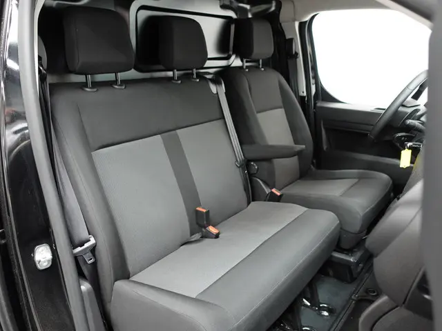 Peugeot Expert 2.0 BlueHDI 145PK L3 2024 Diesel 13