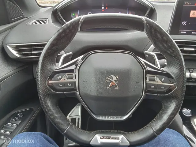 Peugeot 5008 1.2 GT-Line /automaat/clima/pano 2019 Benzine 11