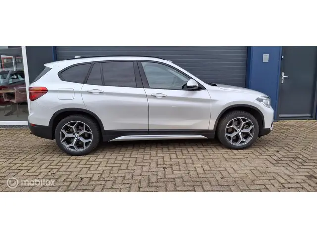 BMW X1 sDrive20i ,Camera,Trekhaak 2017 Benzine