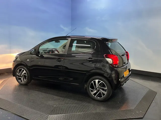 Peugeot 108 1.0 e-VTi Allure 2021 Benzine 7