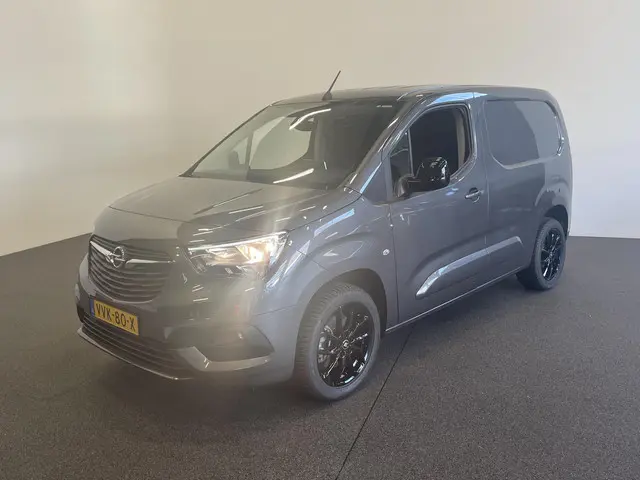 Opel Combo 130pk L1H1 2023 Diesel 2