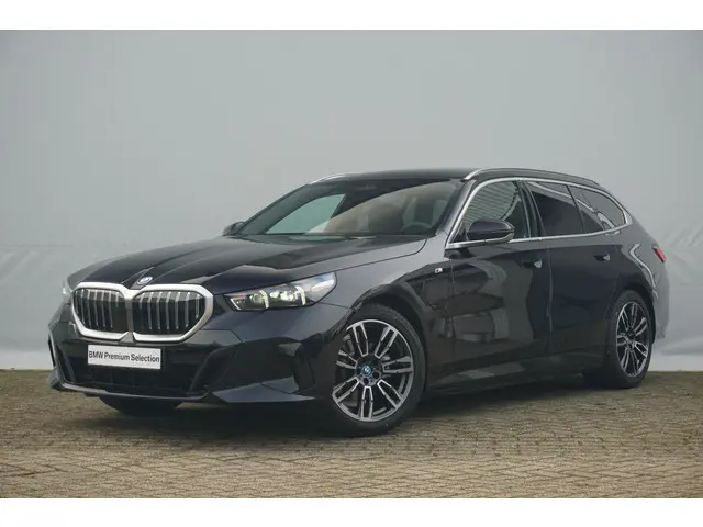 BMW 5 Serie Touring 530e 2024 Hybride Benzine 26