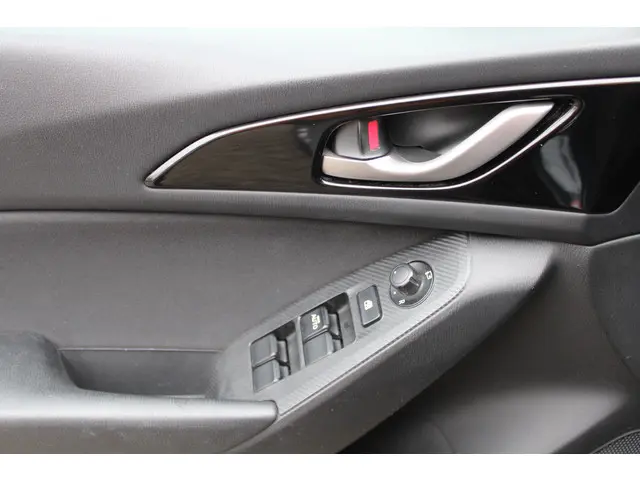 Mazda 3 2.0 TS+ 2015 Benzine 15