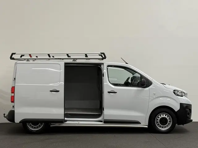 Peugeot Expert 1.5 BlueHDI 120PK L2 2023 Diesel 8