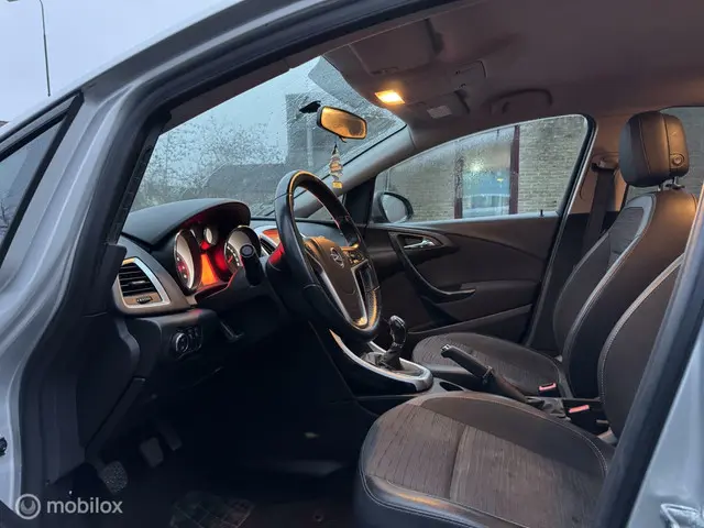 Opel Astra 1.4 Turbo 150PK/NAVI/PDC/DO/NWE APK 2014 Benzine 6