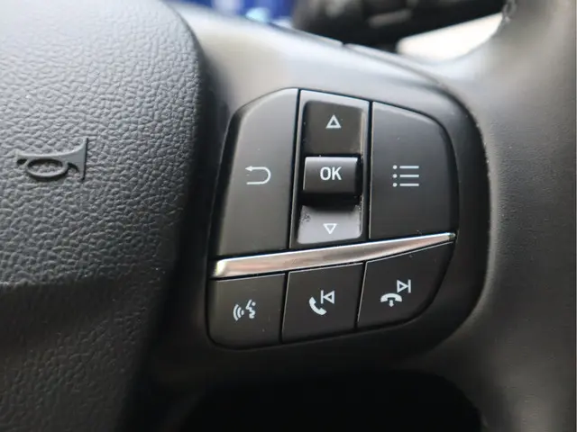Ford Kuga 2.5 PHEV Titanium X 2022 Hybride Benzine 28