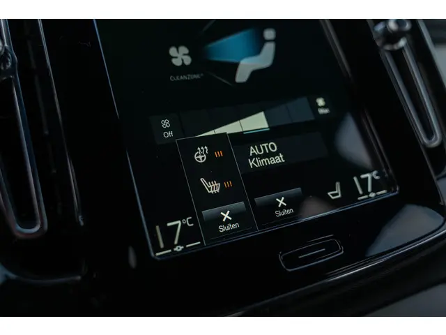 Volvo XC40 Plug-in Hybrid T5 Core 2023 Hybride Benzine 36