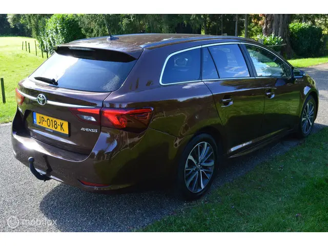Toyota Avensis 1.6 D-4D-F 2016 BTW AUTO 2016 Diesel 6
