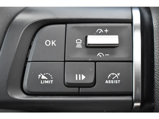 Citroën ë-C4 Shine Pack Business 50 kWh 2023 Elektrisch 16