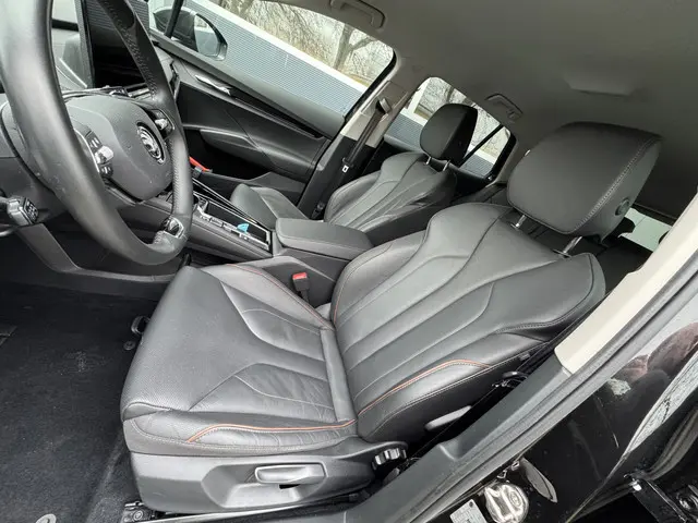 Škoda Enyaq iV 60 Intro 180pk 58 kWh 2022 Elektrisch 9