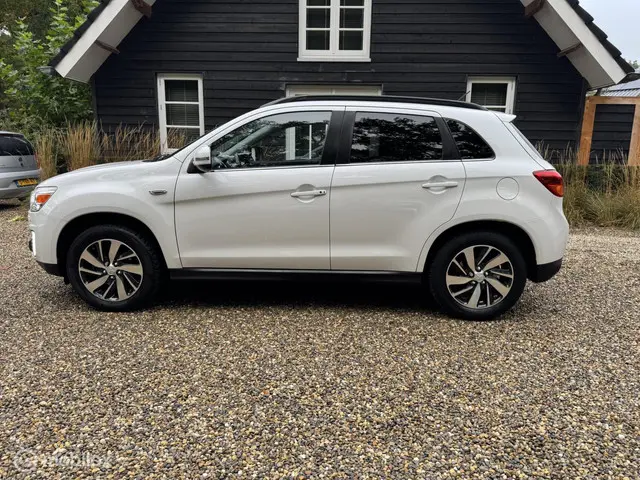 Mitsubishi ASX 1.6 Cleartec Intense+ 2016 Benzine 4