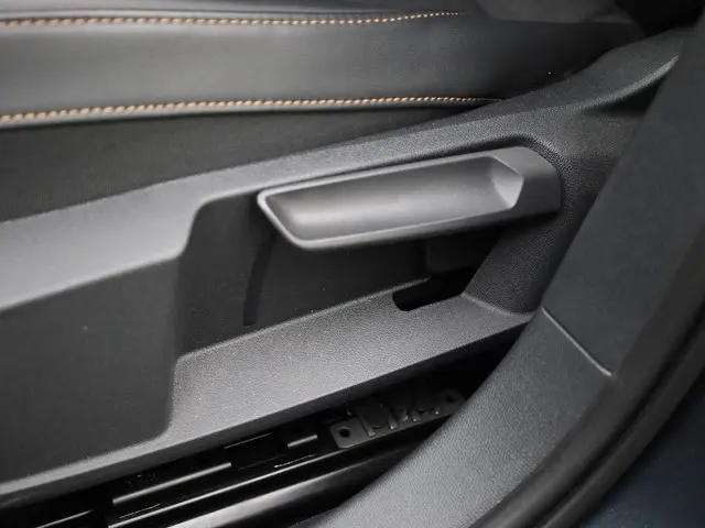 CUPRA Leon 1.4 e-Hybrid 204pk DSG 2023 Hybride Benzine 24