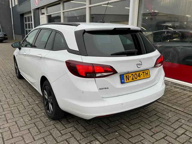 Opel Astra Sports Tourer 1.2 Design & Tech 2021 Benzine 17