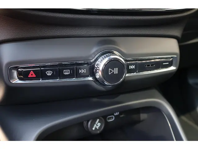 Volvo C40 Recharge Ultimate 69 kWh 2022 Elektrisch 35