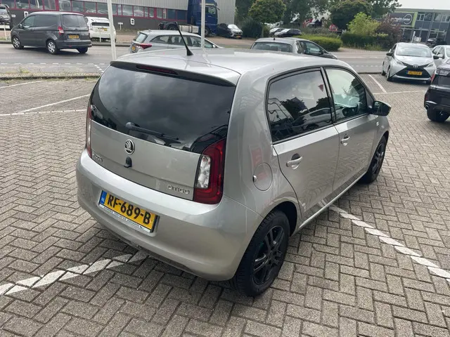 Škoda Citigo 1.0 Greentech Ambition SPORT 2017 Benzine 2