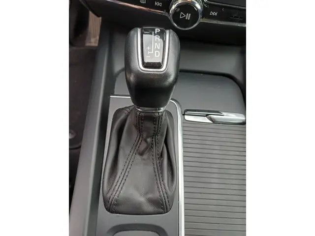 Volvo V60 2.0 T5 Momentum 2018 Benzine 35