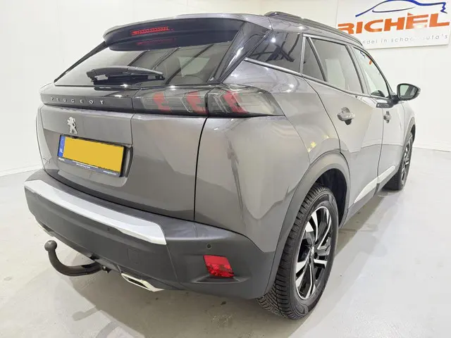 Peugeot 2008 1.2 PureTech Allure Automaat 2020 Benzine 21