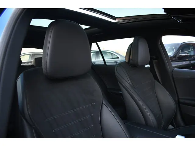Mercedes-Benz C-Klasse Estate 200 AMG Line 2021 Benzine 78
