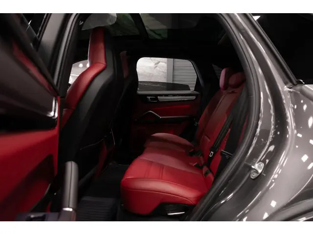 Porsche Cayenne 3.0 E-Hybrid 2021 Hybride Benzine 37