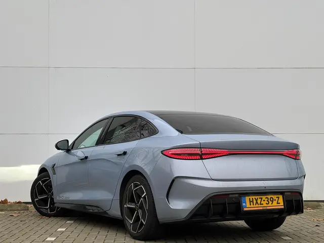 BYD SEAL Excellence AWD 82.5 kWh 2025 Elektrisch 6