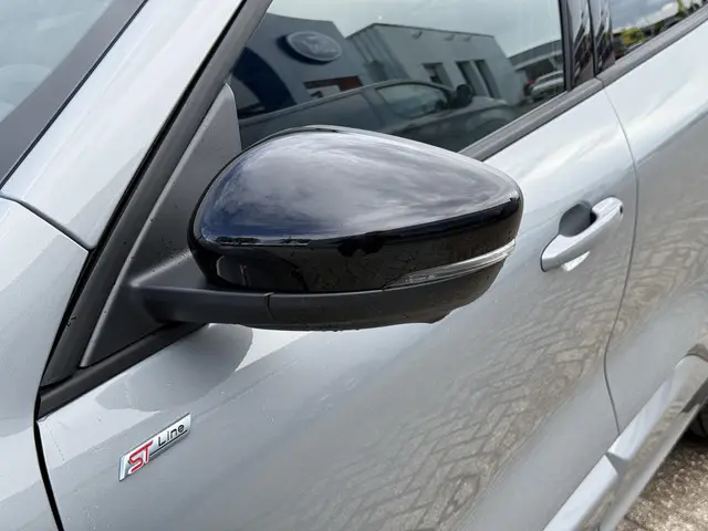 Ford Kuga 2.5 PHEV ST-Line X 2025 Hybride Benzine 7