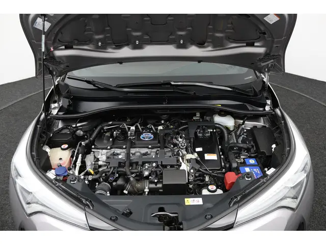 Toyota C-HR 1.8 Hybrid Bi-Tone 2018 Hybride Benzine 35