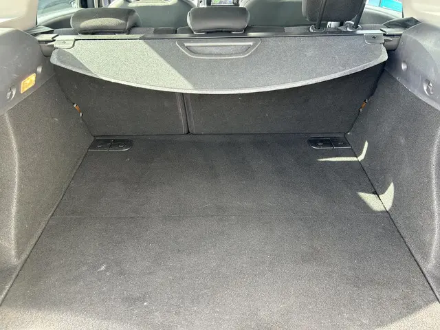 Renault Clio Estate 0.9 TCe Limited 2018 Benzine 18