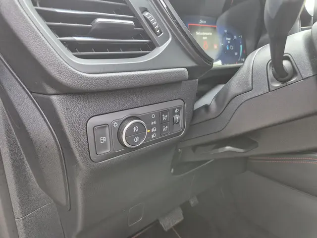 Ford Kuga 2.5 PHEV ST-Line 2024 Hybride Benzine 36