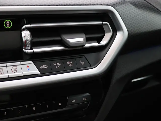 BMW X3 xDrive30e 2023 Hybride Benzine 16