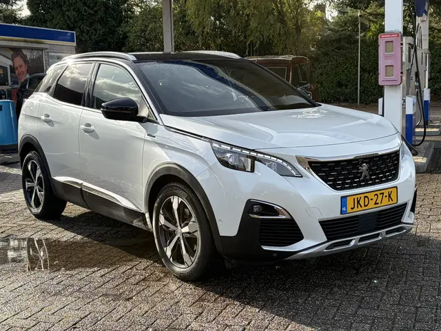 Peugeot 3008 1.6 e-THP GT Line 2018 Benzine 10