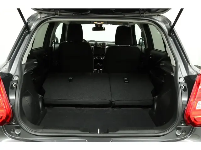 Suzuki Swift 1.2 Stijl Smart Hybrid 2019 Benzine 42