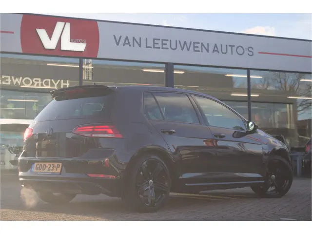 Volkswagen Golf 2