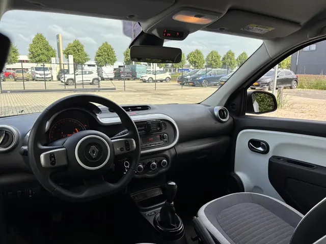 Renault Twingo 1.0 SCe Limited 2022 Benzine 24